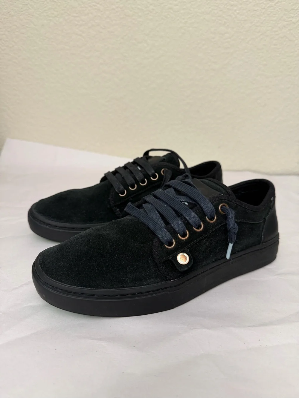 Satorisan Men's Black Suede & leather low-Profile Skate Sneakers Sz 5.5